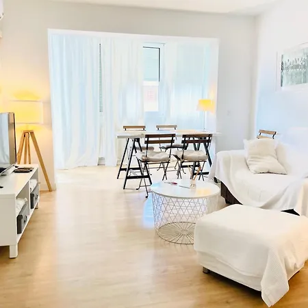 Piso Acogedor Y Tranquilo - Junto A Ifema Y Aerop. Appartement Madrid Buitenkant foto